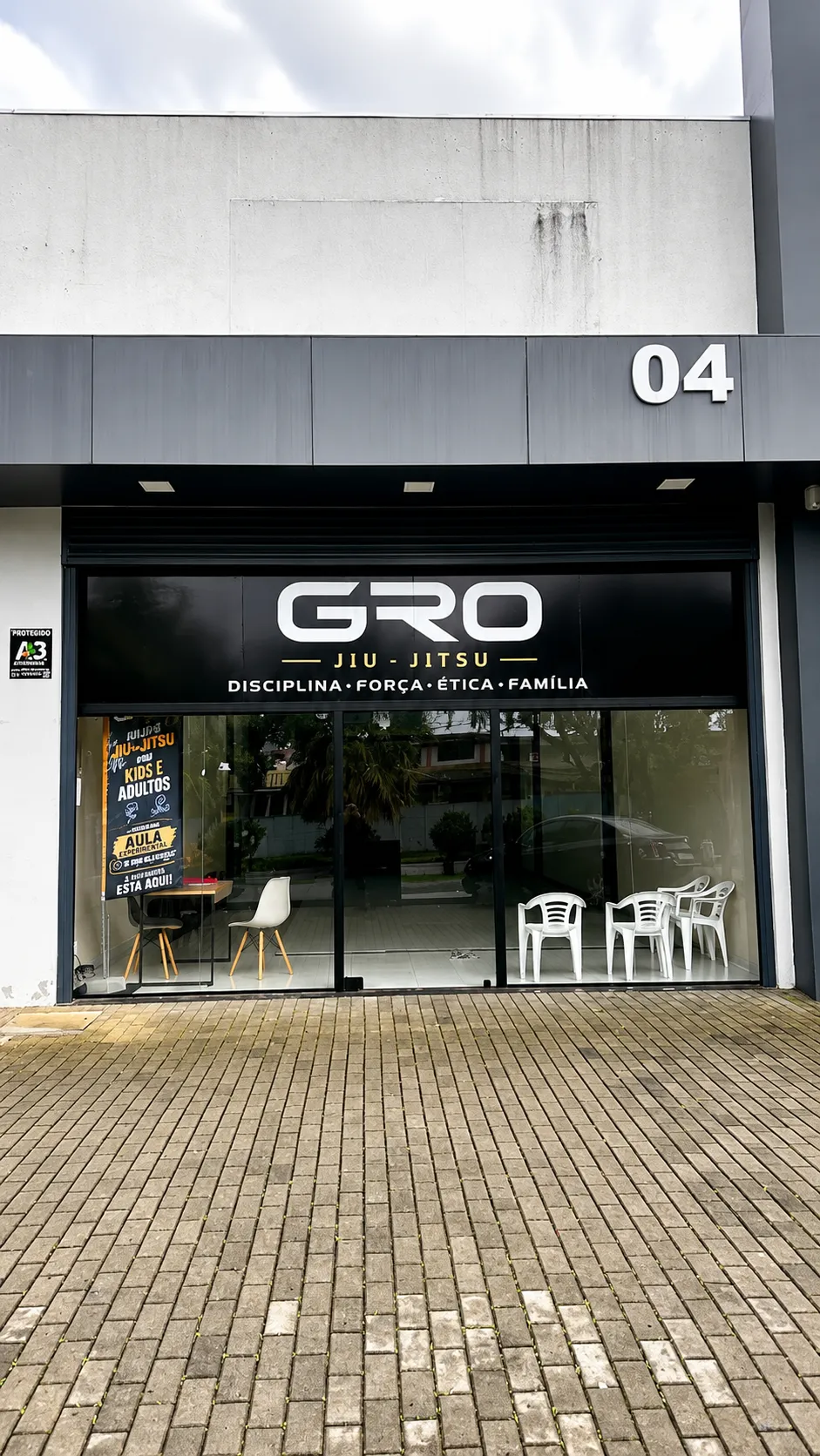 Fachada da GRO Jiu-Jitsu na Av. Justino Camboim, em Sapucaia do Sul